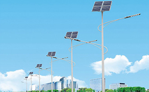 北方冬季定日太阳能路灯的保养要点
