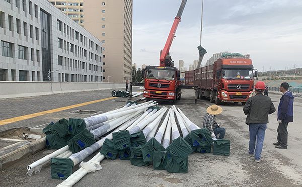 农村太阳能路灯安装全解析:庭院定日太阳能路灯施工指南 农村定日太阳能路灯安装全解析:庭院定日太阳能路灯施工指南