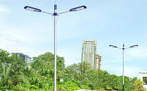 10月定日太阳能路灯安装优选专业服务商